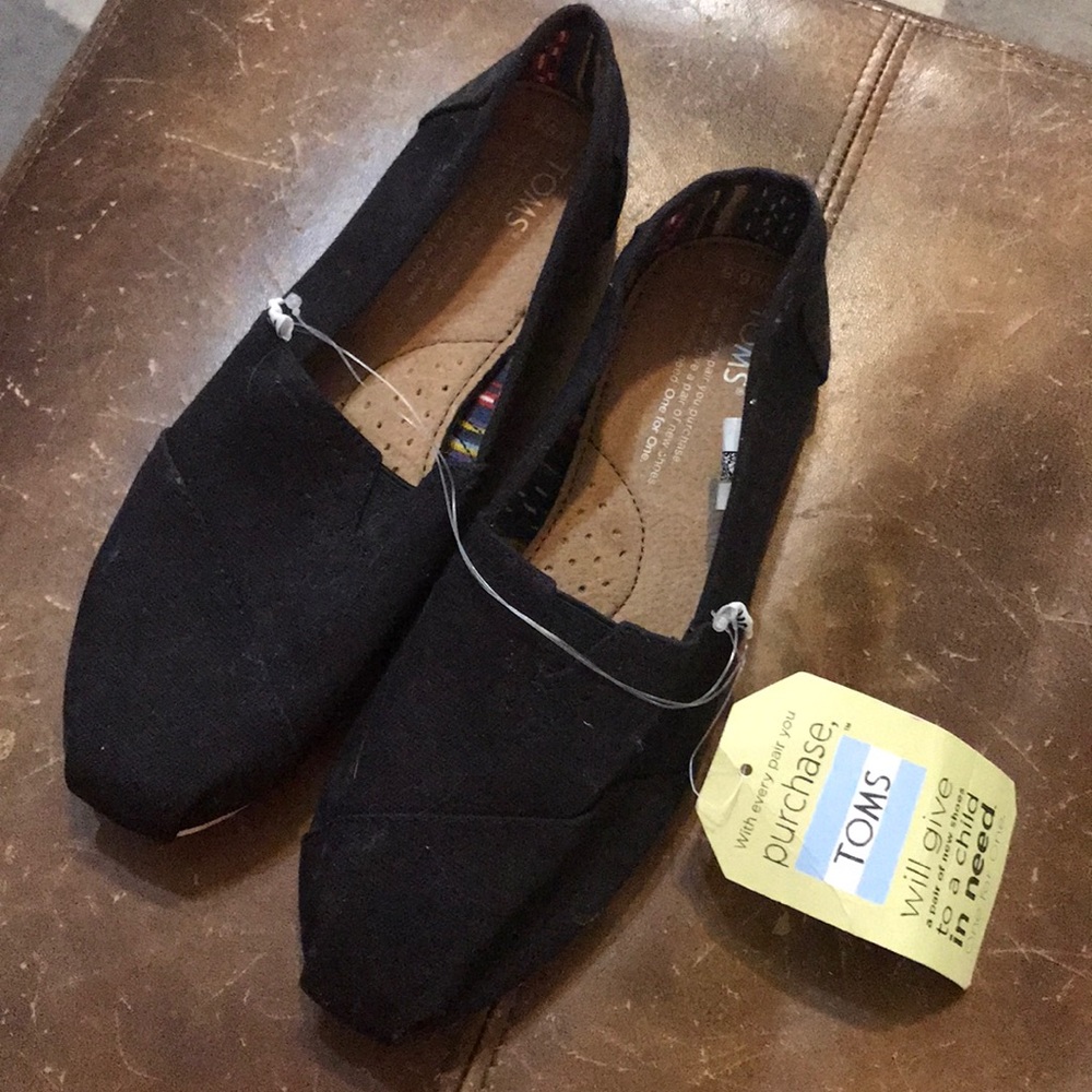 Toms Classic Black Canvas 6.5